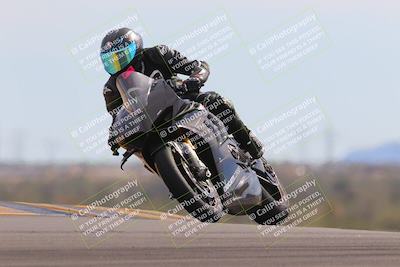 media/Nov-05-2022-SoCal Trackdays (Sat) [[f8d9b725ab]]/Turn 9 (110pm)/